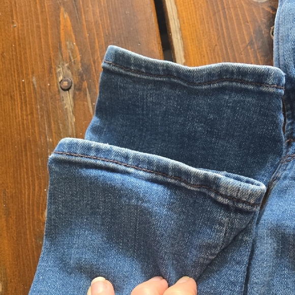 Abercrombie & Fitch Blue Skinny Jeans - Picture 4 of 8